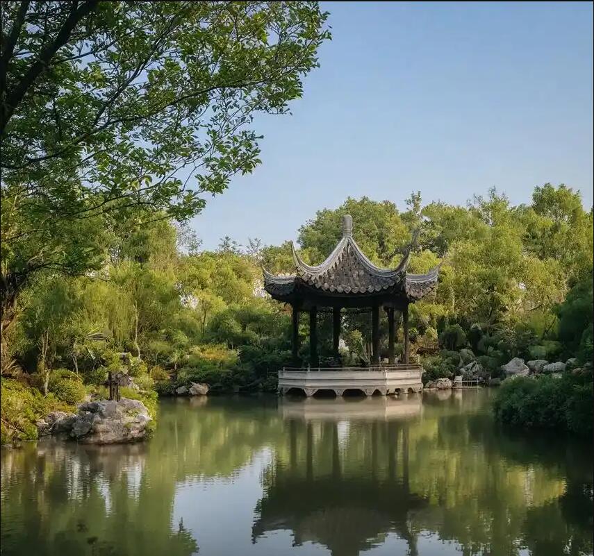 大石桥迎松餐饮有限公司